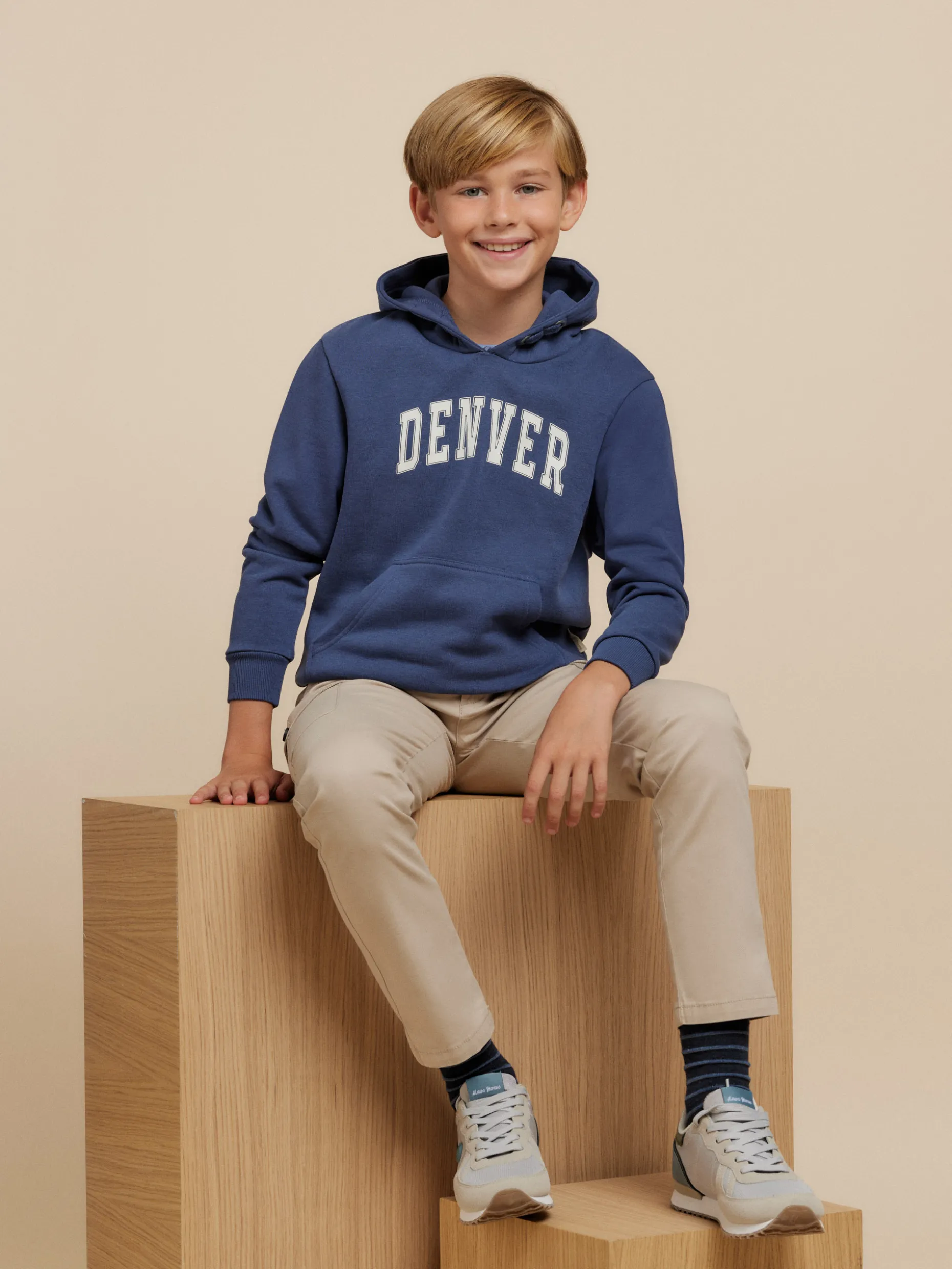 SUDADERA DENVER KIDS <Alvaro Moreno Sale