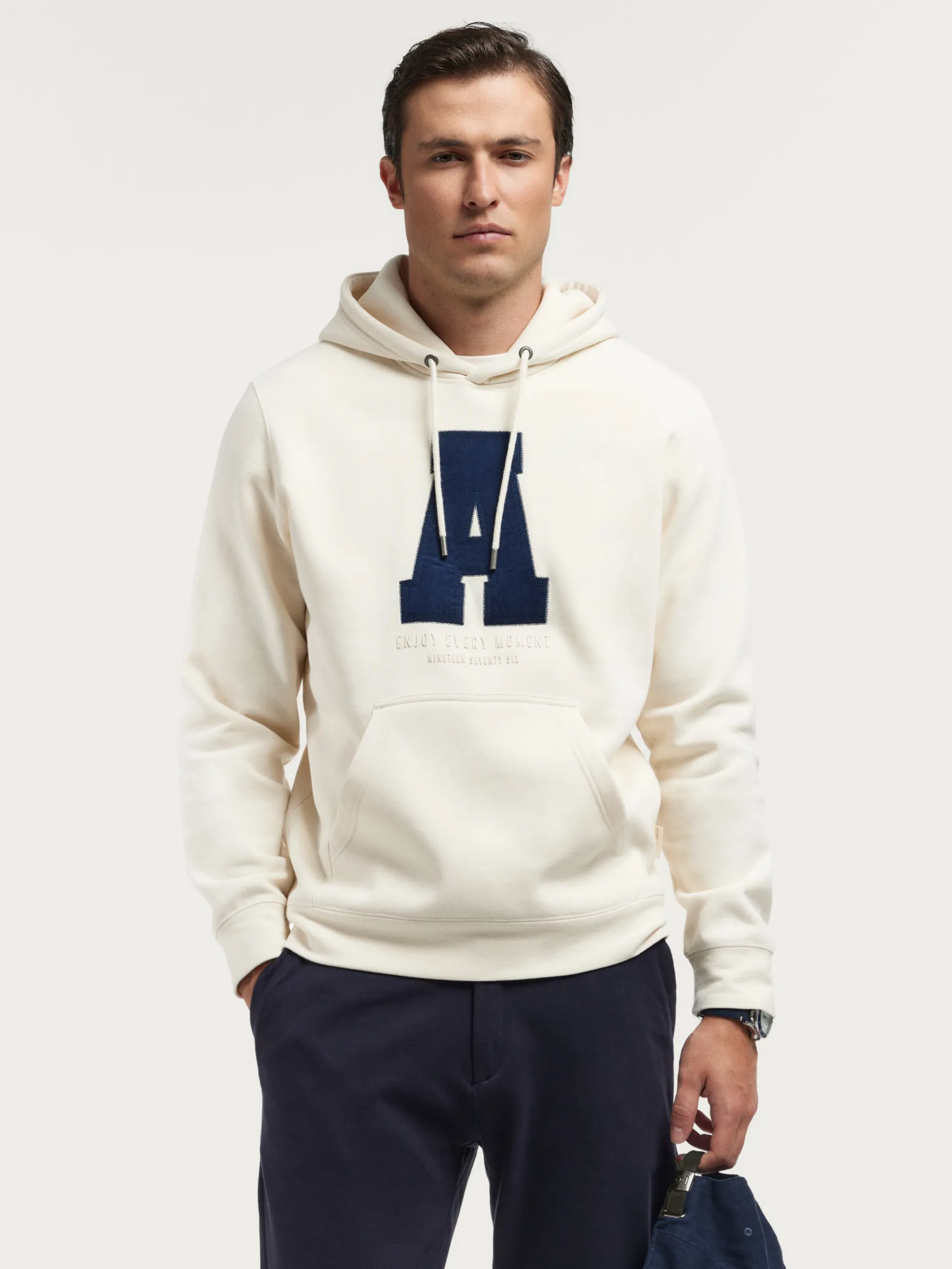 SUDADERA MOMENT <Alvaro Moreno Discount